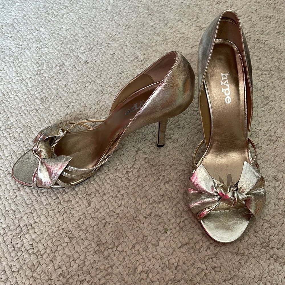 Bling 4" pumps in silvery gold. Lightly worn.